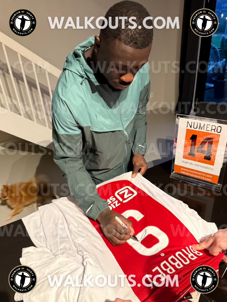 Signing proof photo • #24BBR20014609