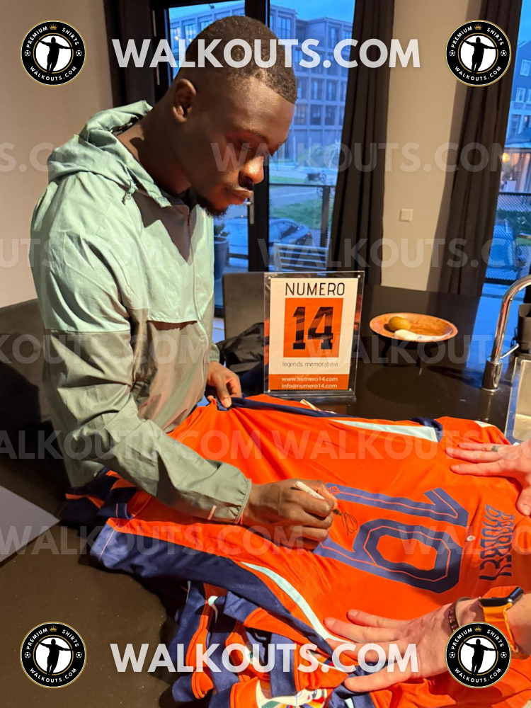 Signing proof photo for Brian Brobbey • #24BBR20014819