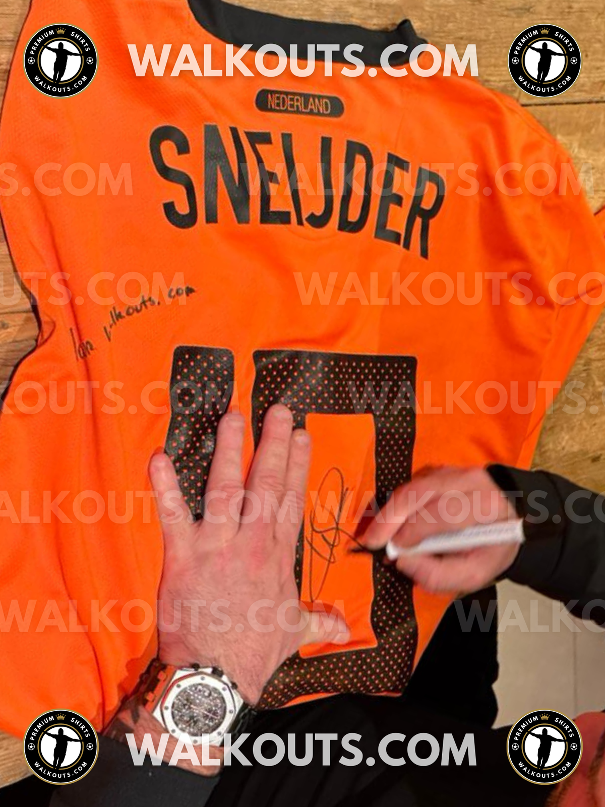 Signature close-up (signing proof) for Wesley Sneijder • #25WSN20015810