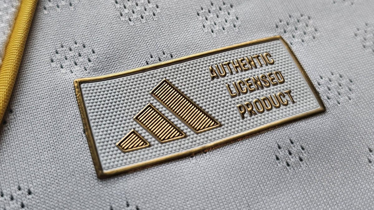 How to Value Signed Football Shirts with Walkouts’ Four Pillars