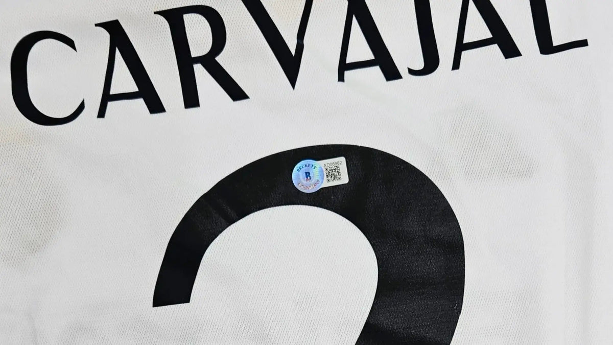 Why Collectors Prefer Beckett Signed Football Shirts