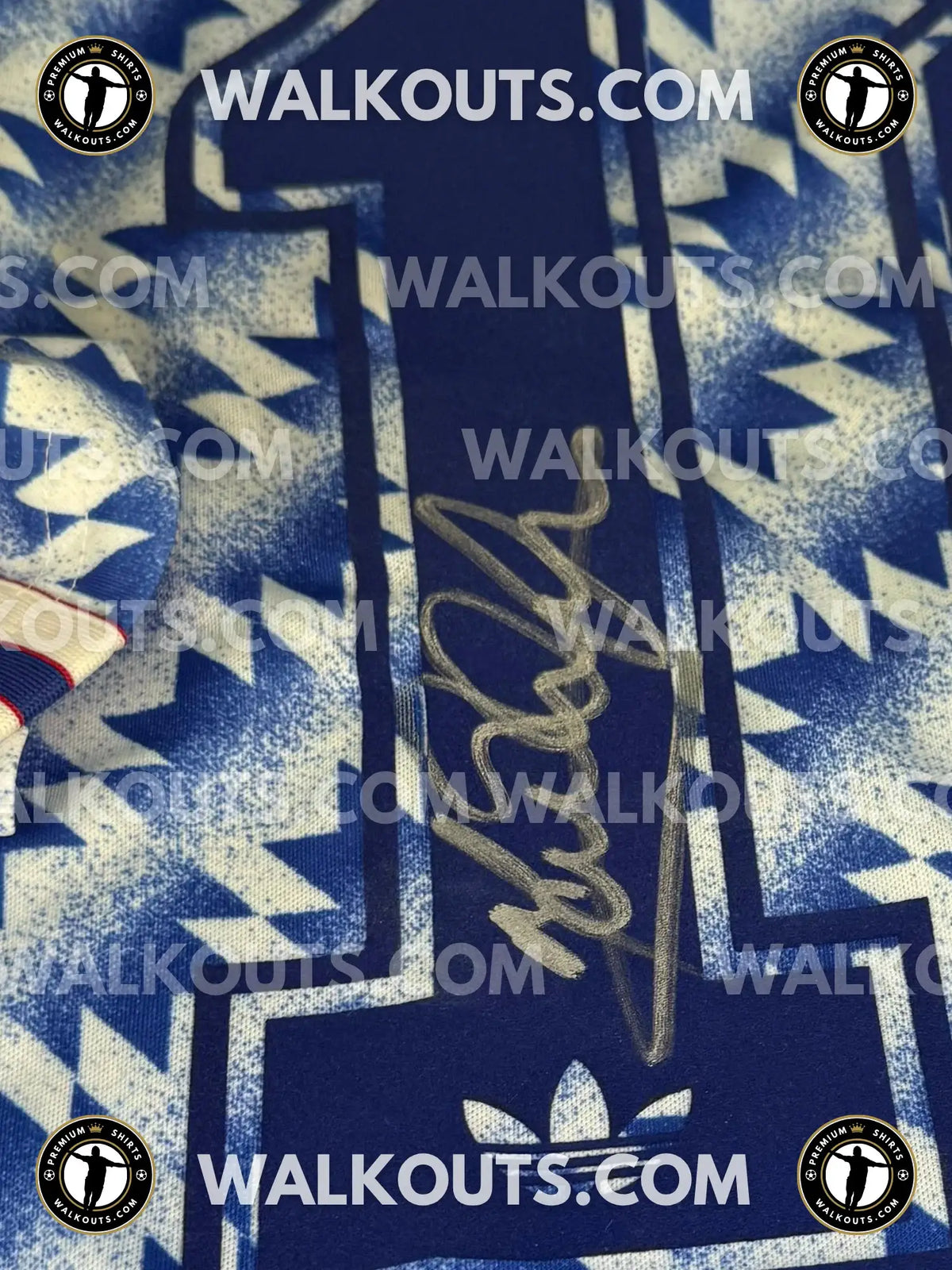Signature close-up (signing proof) (Manchester United F.C.) - 1991-1992 • #26MHU20034610