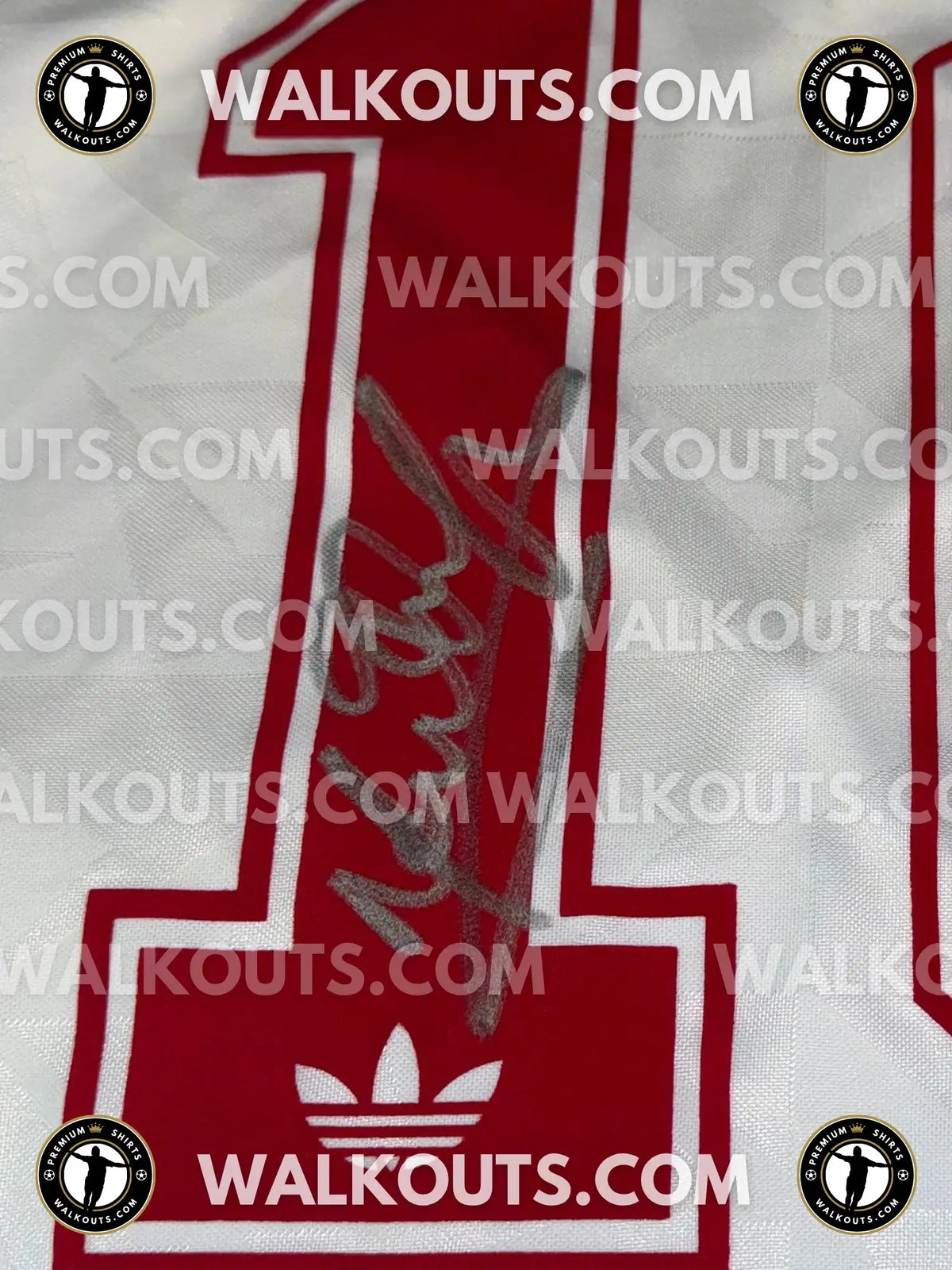 Signature close-up (signing proof) (Manchester United F.C.) - 1990-1991 • #26MHU20034710