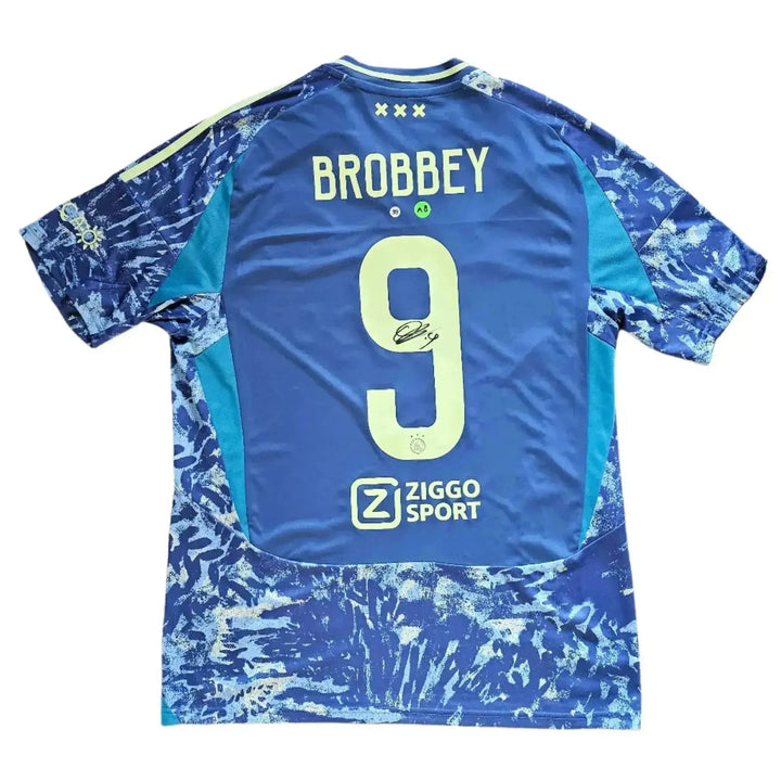 Back view displaying Brobbey, No. 9, signature, and Ziggo Sport branding.