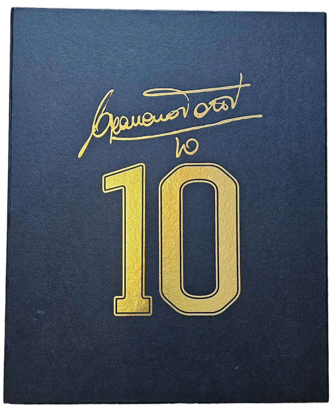 Signature of Francesco Totti above the number 10 in gold on a dark background.