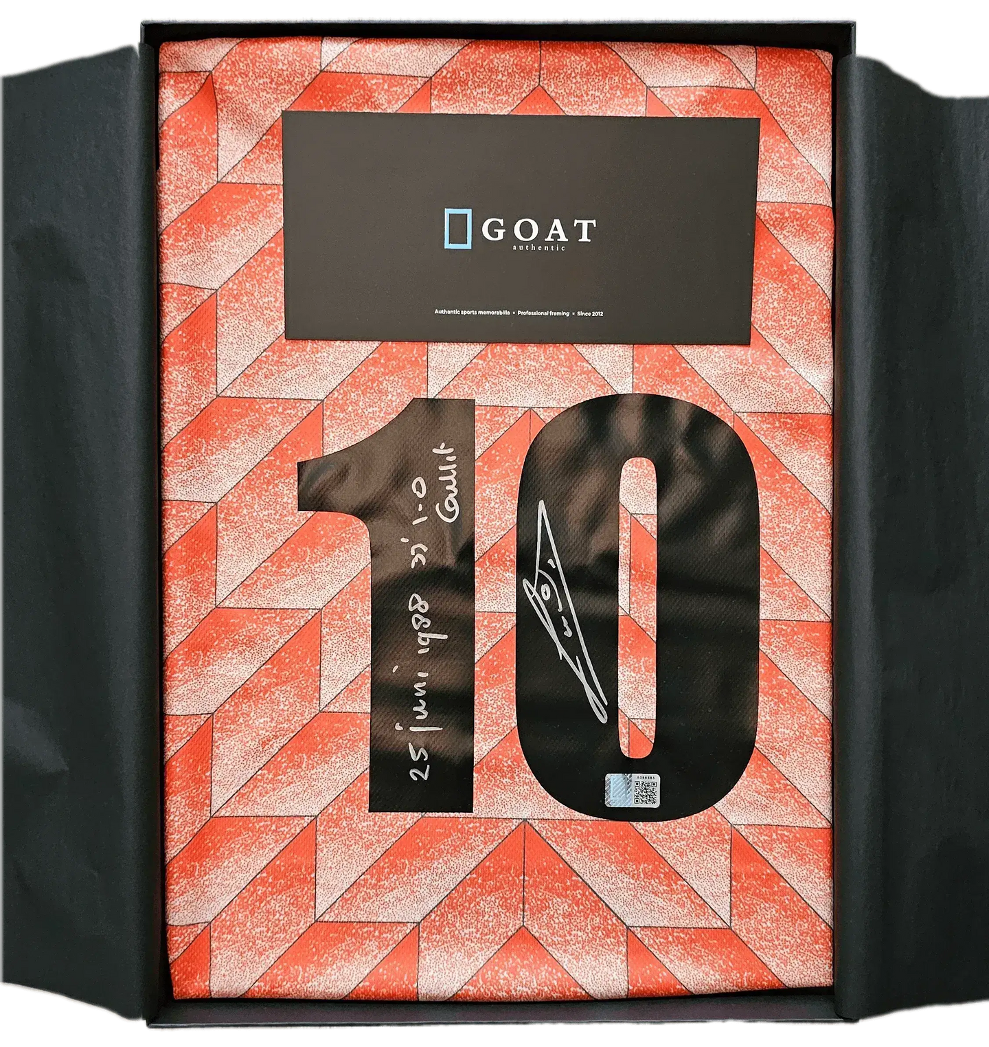 Close-up view of the No. 10 on the signed soccer jersey with Ruud Gullit's signature detail.