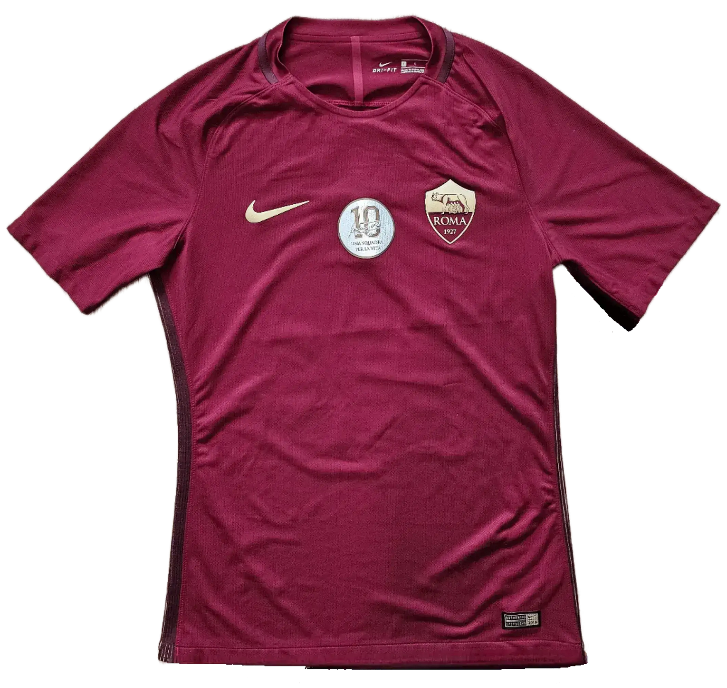 Back view showing A.S. Roma crest and commemorative patch with No. 10.