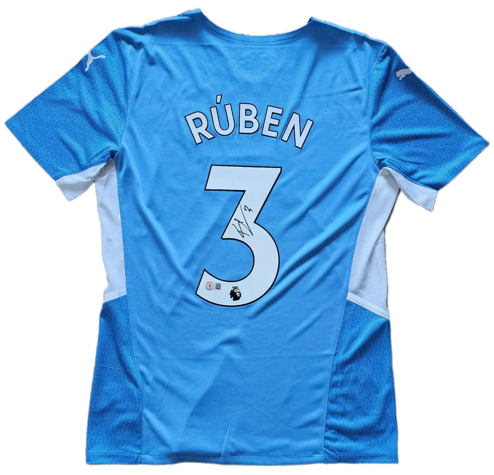 Back view featuring player's name RÚBEN, No. 3, and visible signature.