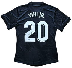 Back view featuring the name VINI JR. and No. 20 with a visible signature.
