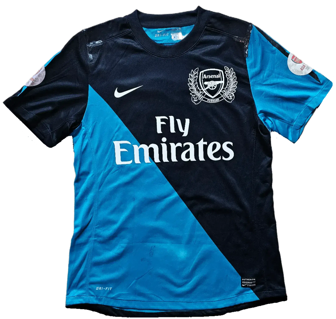 Robin van Persie 10 Arsenal 2010-2011 - Match Issued Away Jersey | Asia Tour - Walkouts