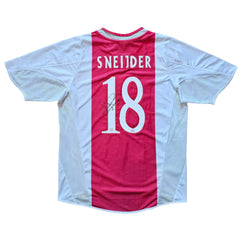 Back view featuring No. 18 and signature of Sneijder on an Ajax football shirt.