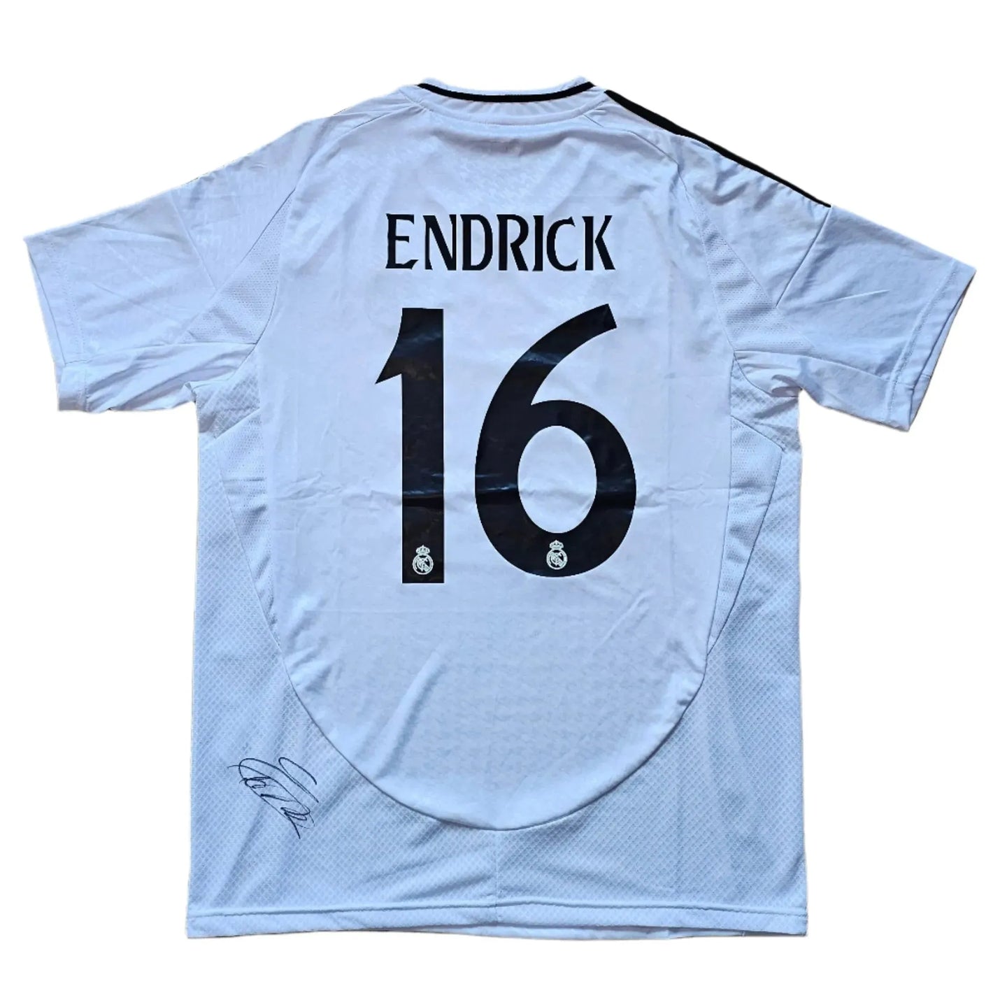 Back view featuring Endrick, No. 16, and a visible signature on the lower left.