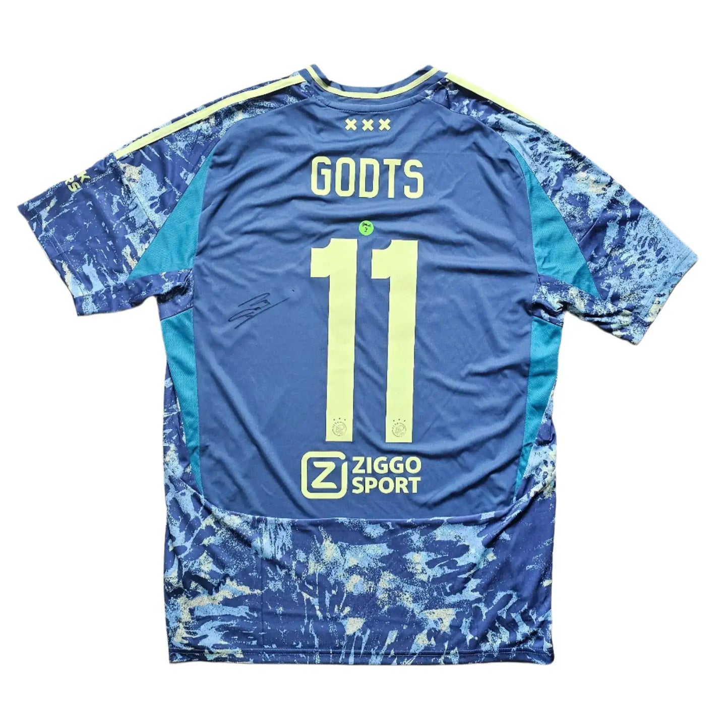 Back view showing Godts and No. 11 with Ziggo Sport logo.