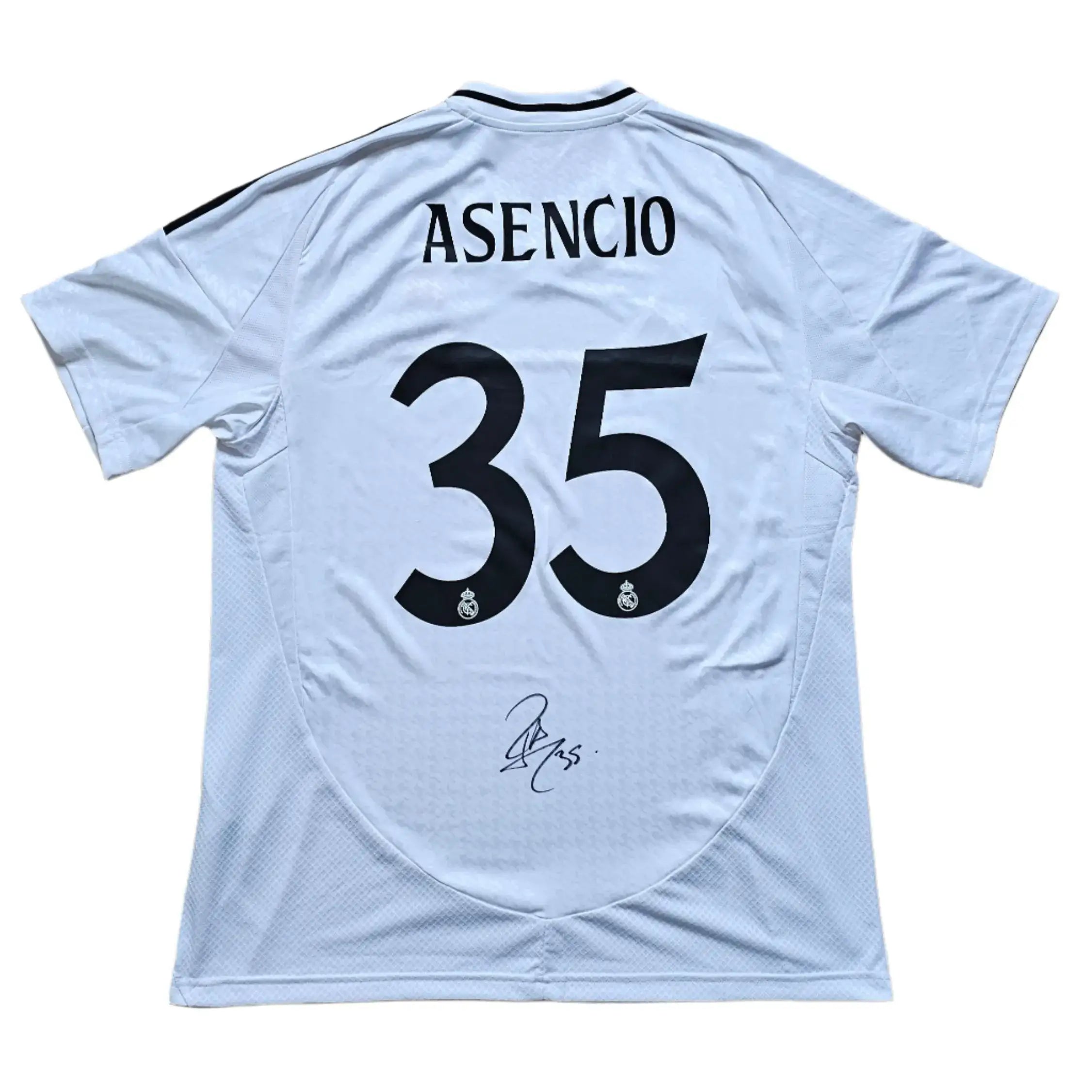 Signed Raúl Asencio Real Madrid 2024-25 | Beckett Grade 9 – Walkouts