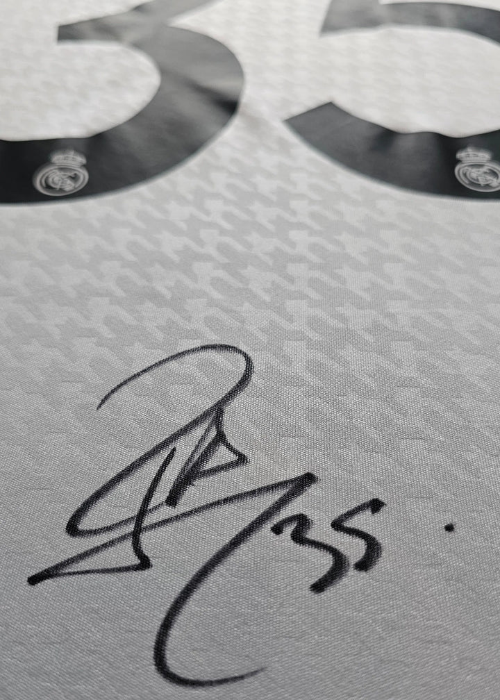 Raúl Asencio 35 Real Madrid 2024-2025 Signed Football Shirt | Debut Season