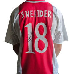 Back view displaying No. 18, Sneijder name, and signature on red and white football shirt.
