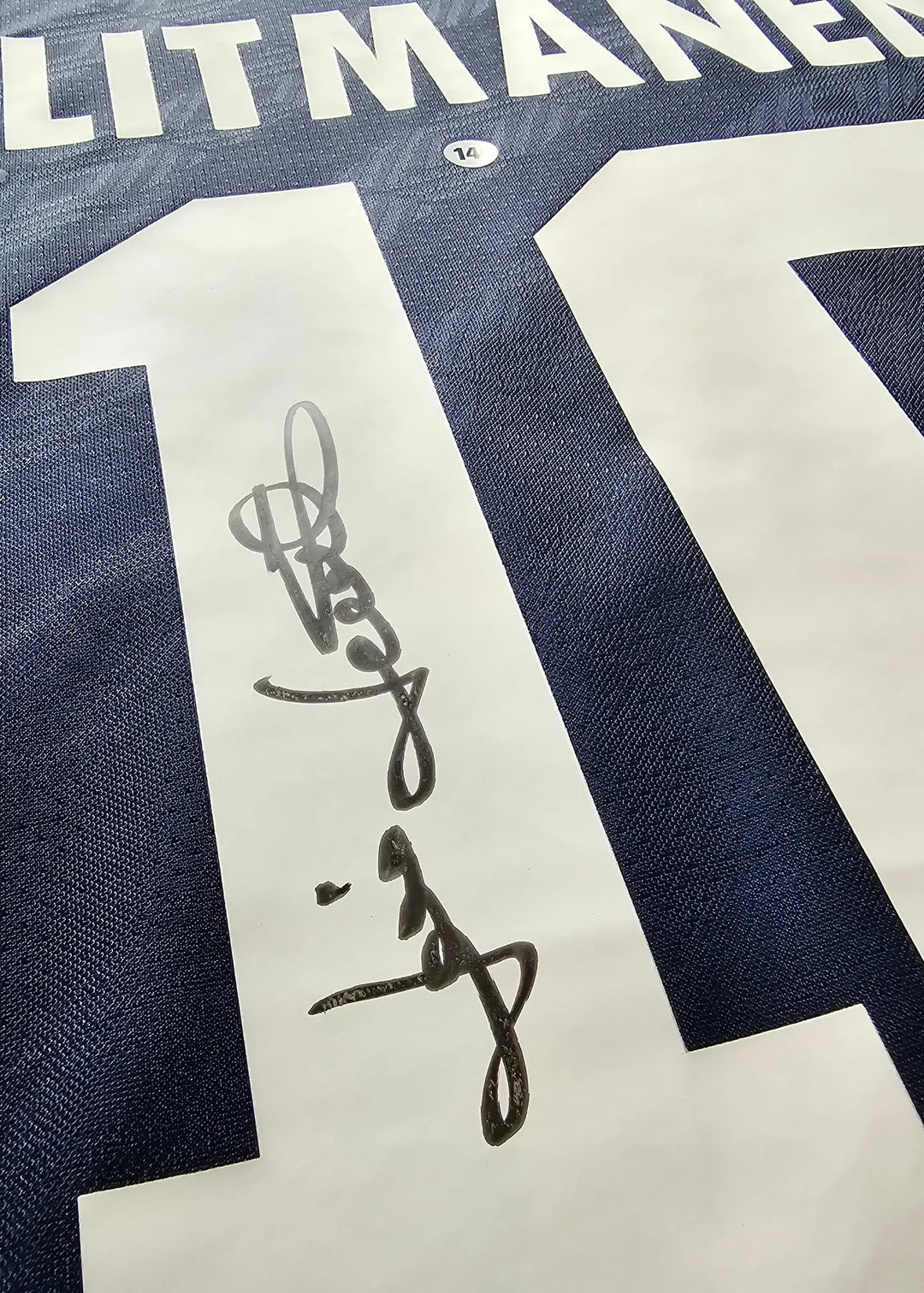 Jari Litmanen 10 Ajax 1994-1995 Away | Champions League Winners - Walkouts