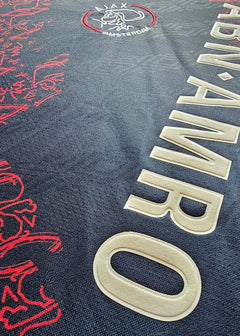 Jari Litmanen 10 Ajax 1994-1995 Away | Champions League Winners - Walkouts