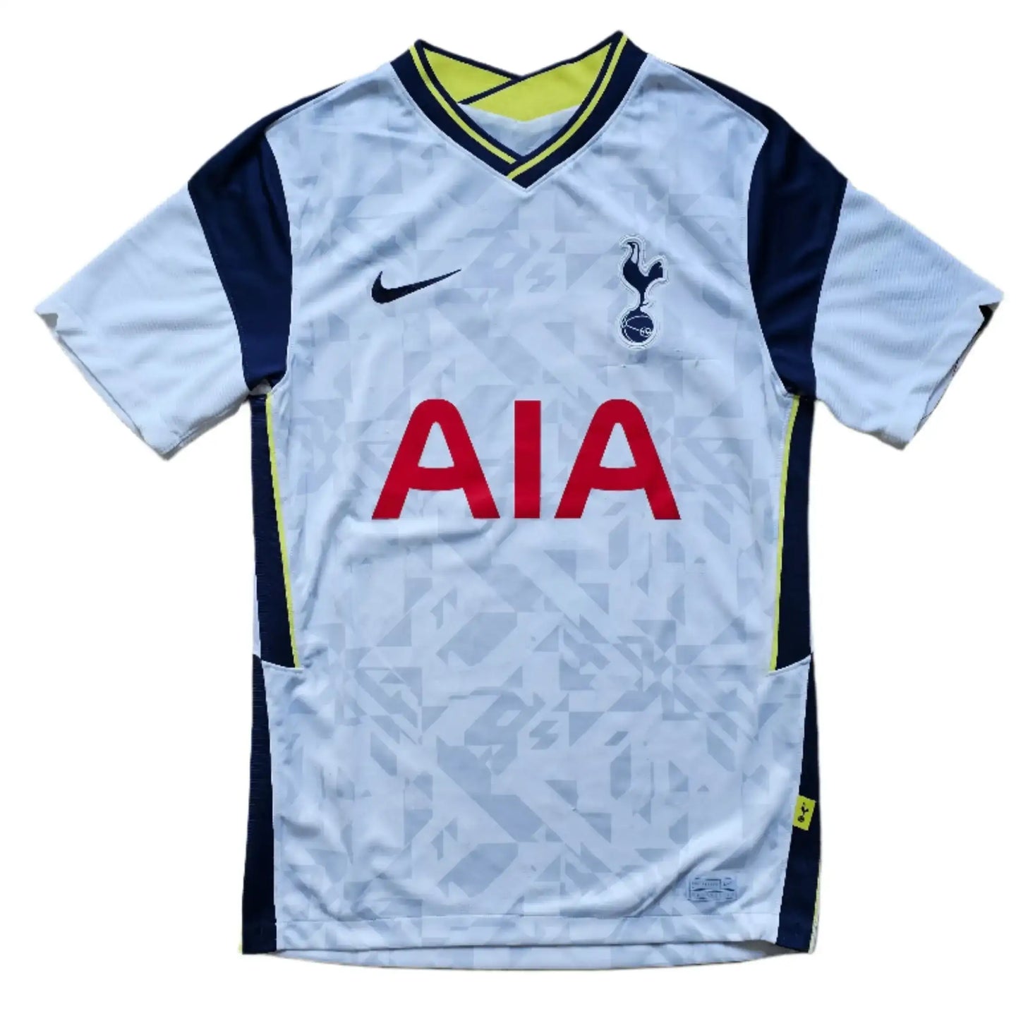 Front view featuring the Tottenham crest, 'AIA' sponsor, and Heung-min Son's signature.