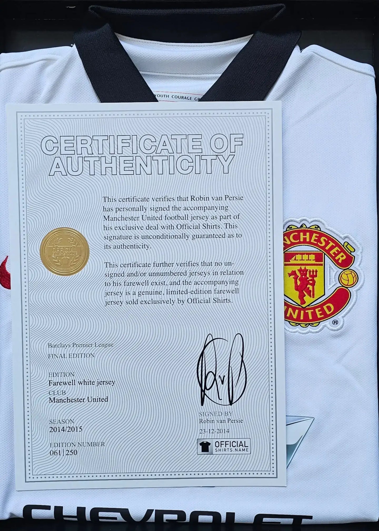 Certificate of authenticity detailing Robin van Persie's signature on Manchester United football shirt.
