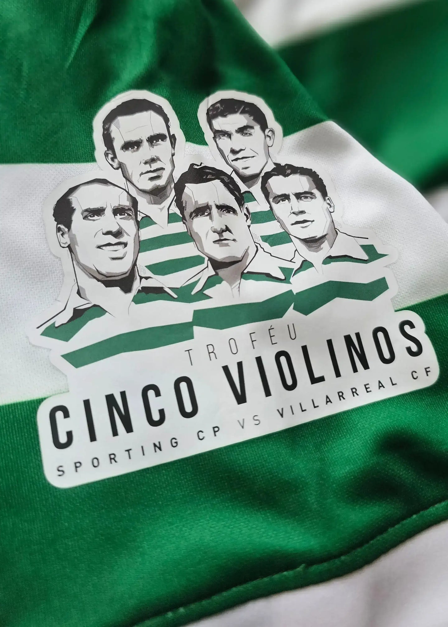 Crest detail featuring graphic of five players with text 'Troféu Cinco Violinos' and 'Sporting CP vs Villarreal CF'.