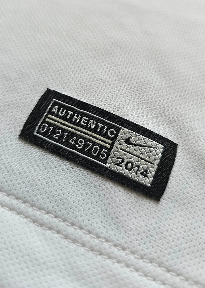 Robin van Persie 20 Manchester United Signed Farewell White | Limited Edition