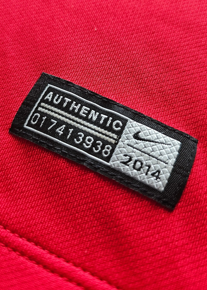 Robin van Persie 20 Manchester United Signed Farewell Red | Limited Edition