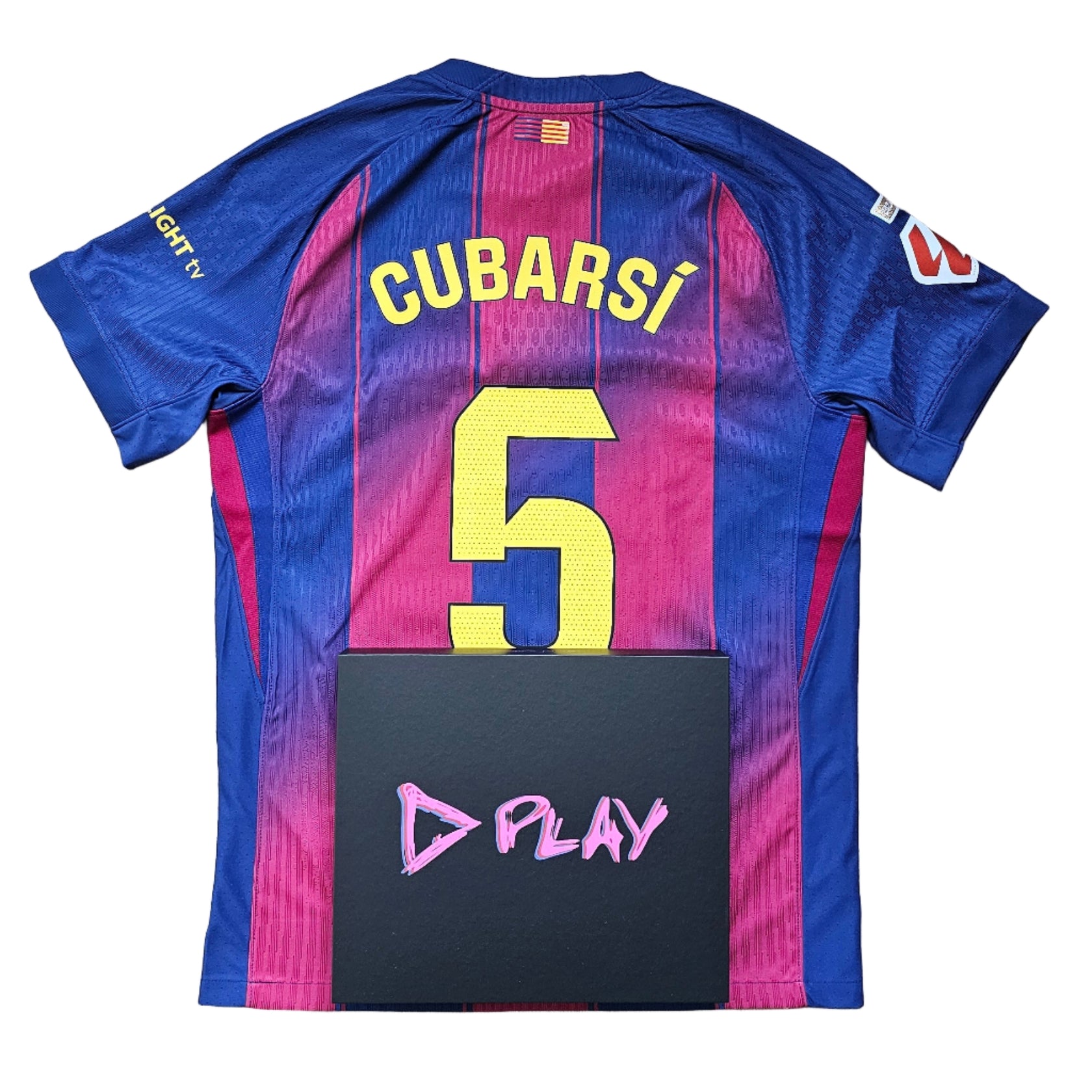 Back view displaying name Cubarsí and squad number No. 5 in vivid yellow on blue and red stripes.
