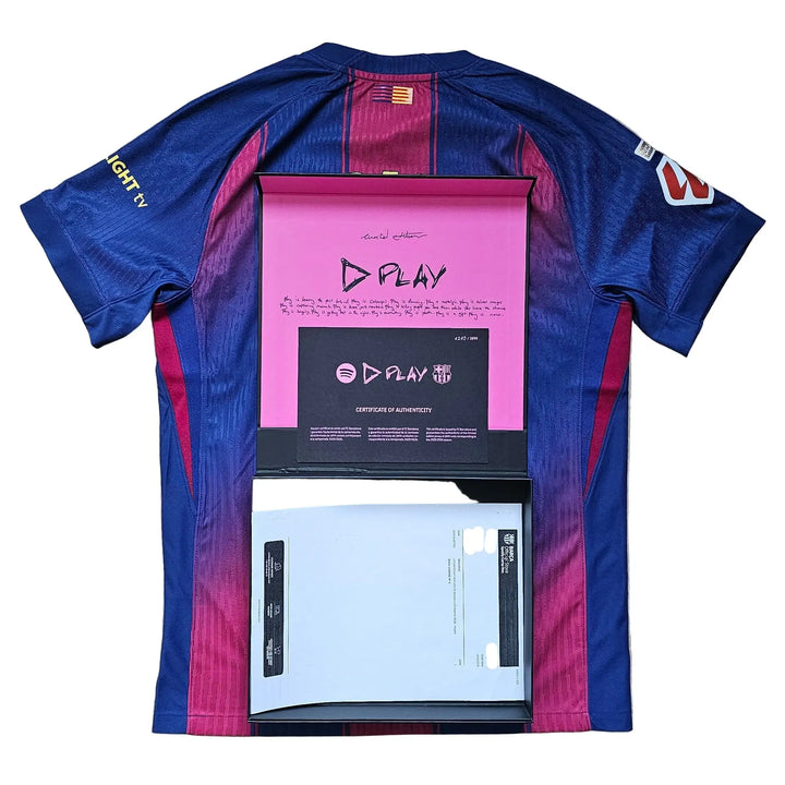 Back view featuring No. 5, Pau Cubarsí&