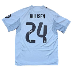Back view showing Huijsen, No. 24, with a visible signature.