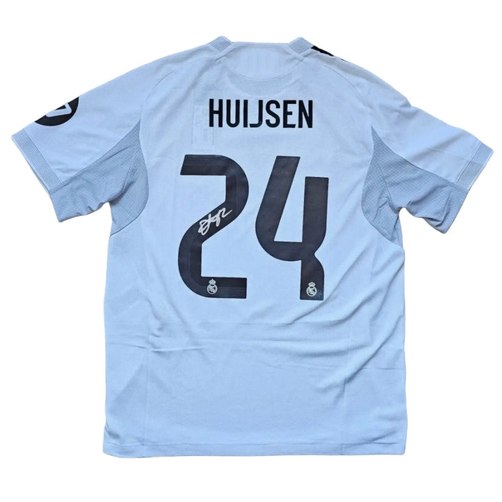 Back view showing Huijsen, No. 24, with a visible signature.