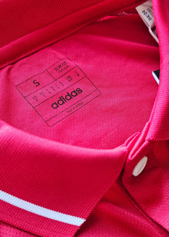 Label showing size S and slim fit, with adidas branding and white detailing at the collar.