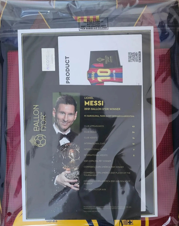 Lionel Messi with a Ballon d&
