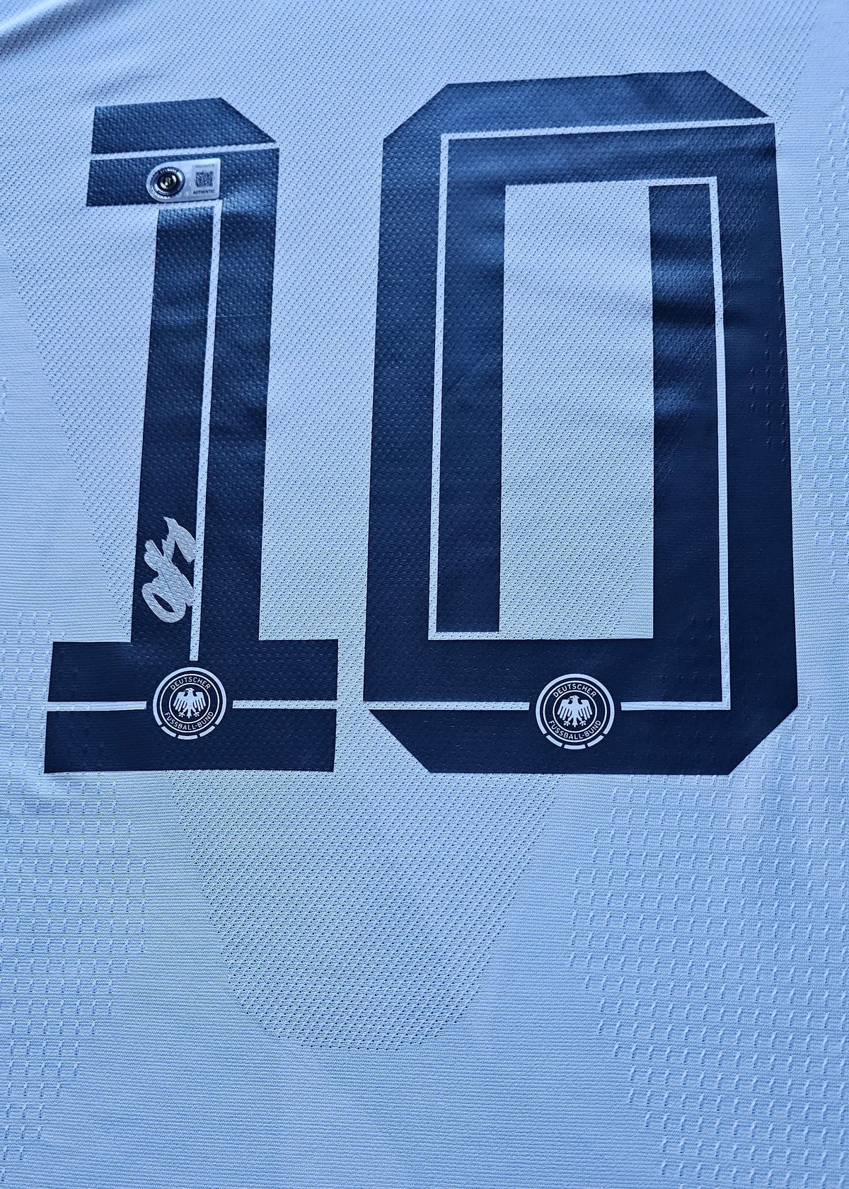 Francis Onyeka 10 Germany 2025-2026 Signed Football Shirt