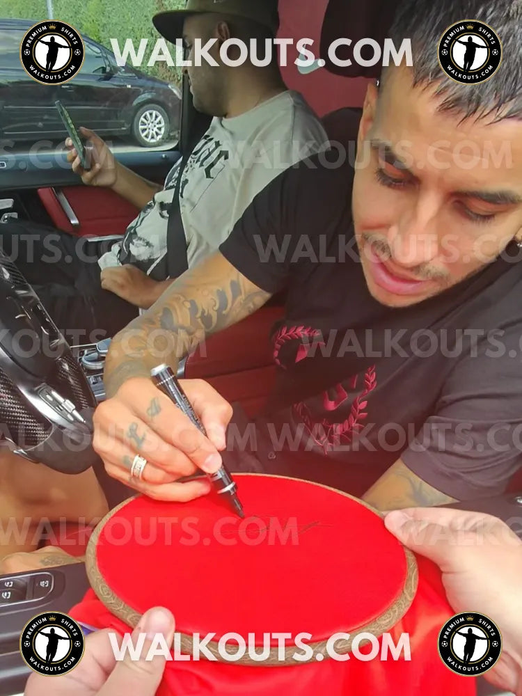 Signature close-up (signing proof) for Ángel Correa (Atlético de Madrid) — 2024-2025 • #24ACO20018810