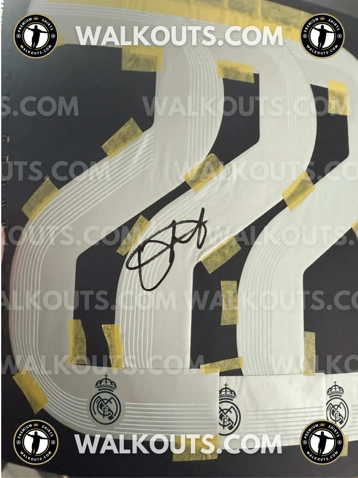 Signature close-up (signing proof) • #25DHU20027124
