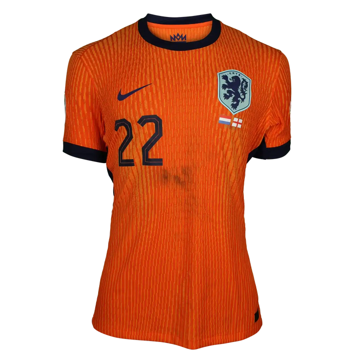 Front view of signed Denzel Dumfries Holland football shirt, features No. 22 and crest.