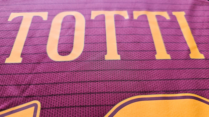 Francesco Totti 10 Roma - Player Issued Shirt | Exclusive Christmas Box - Walkouts