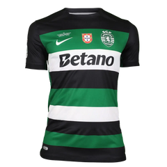 Sporting CP jersey in green and black stripes with Betano sponsor and SC Portugal crest.