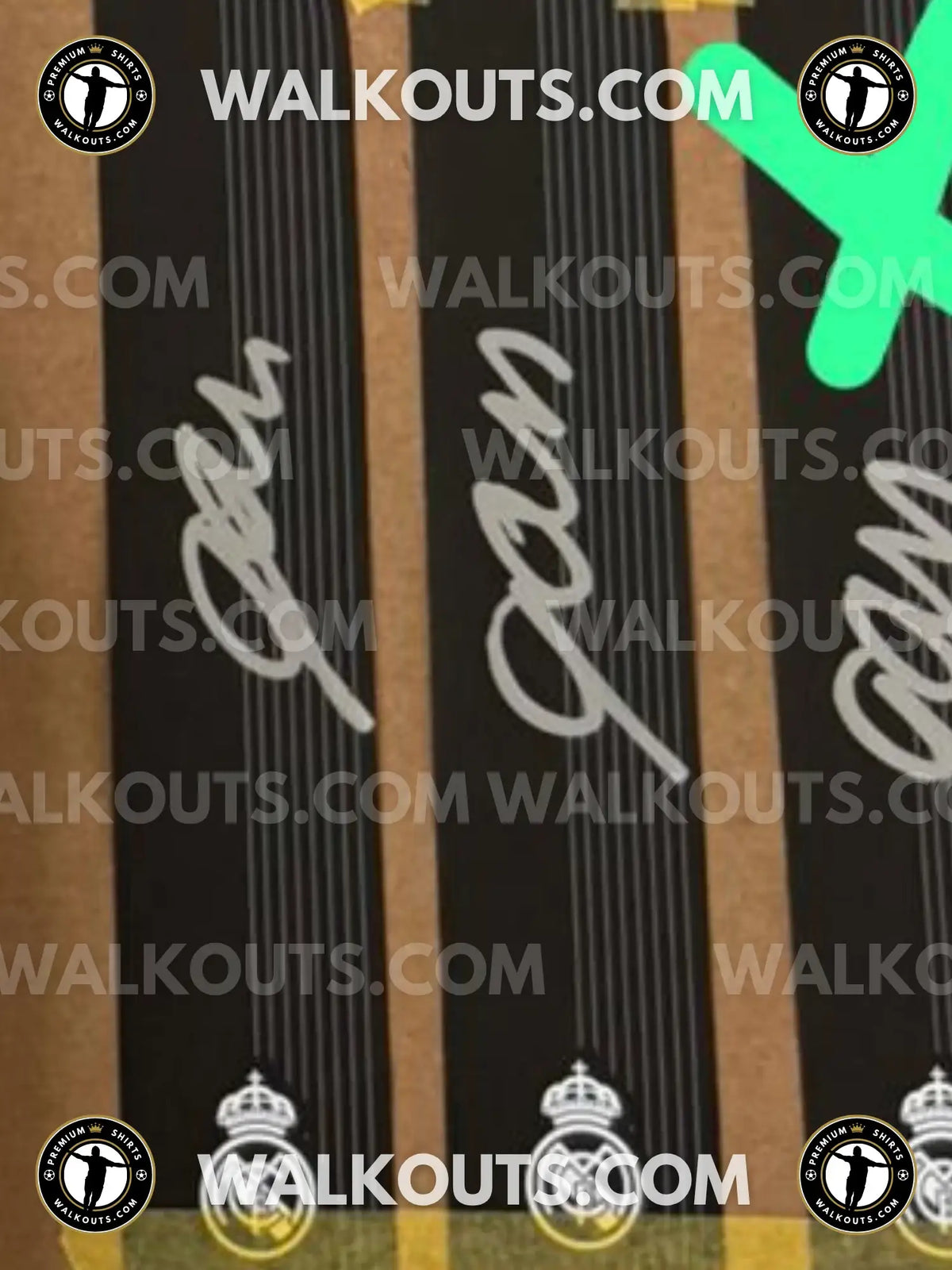 Signature close-up (signing proof) for Gonzalo García (Real Madrid CF) - 2025-2026 • #25GGA20027816
