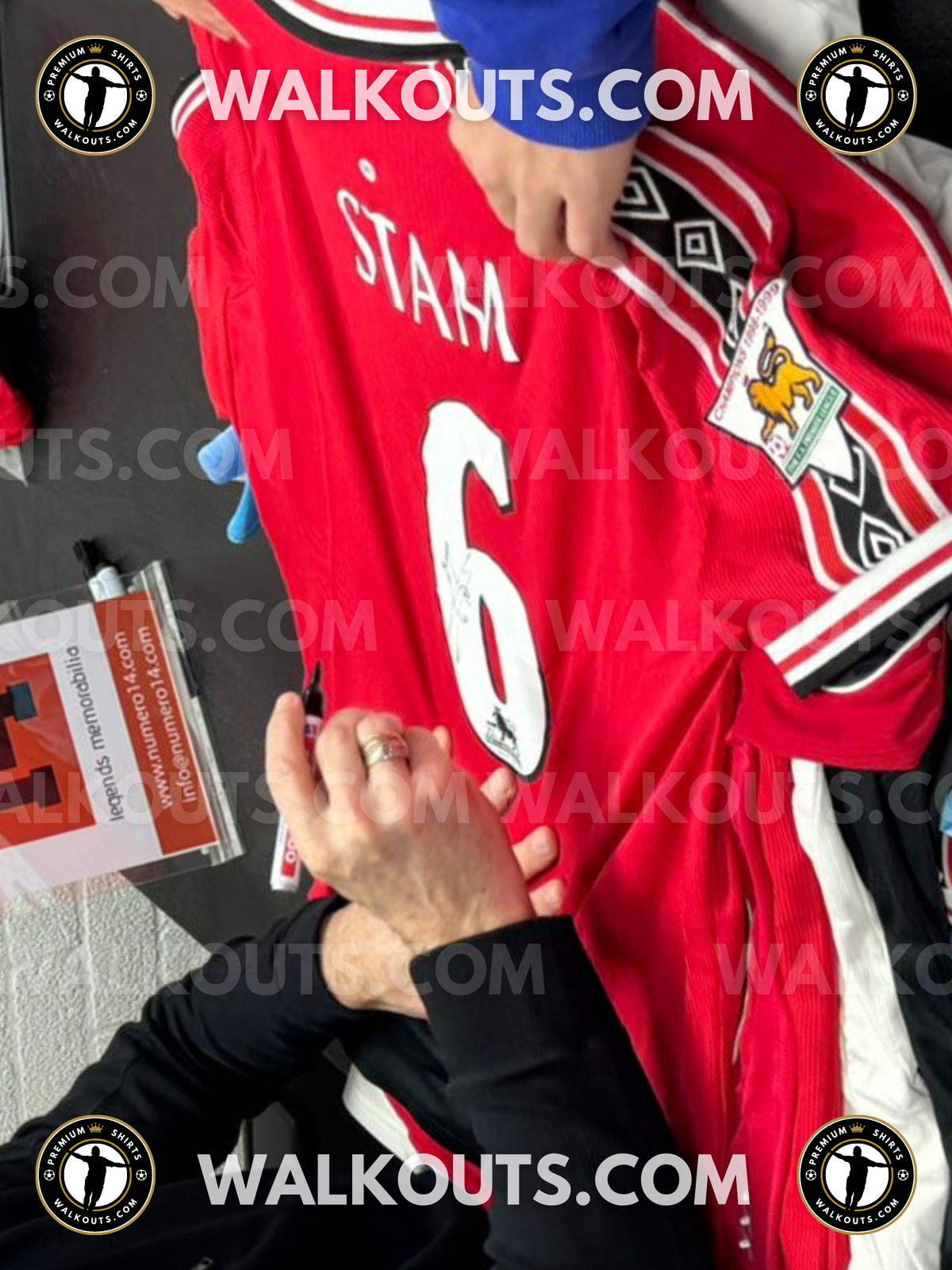 Signature close-up (signing proof) for Jaap Stam (Manchester United F.C.) — 1998-1999 • #24JST20016306