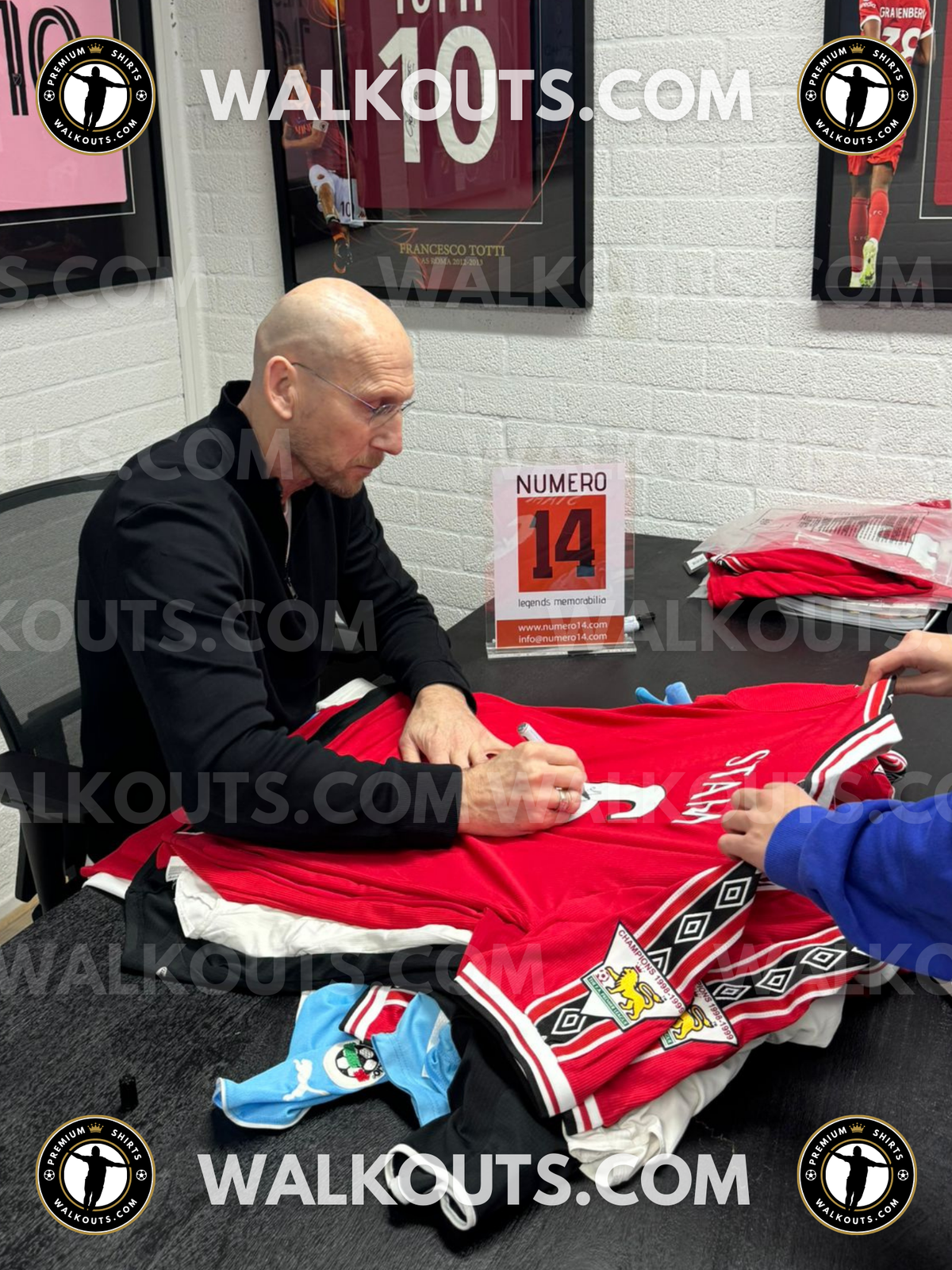 Signing proof photo for Jaap Stam (Manchester United F.C.) — 1998-1999 • #24JST20016406