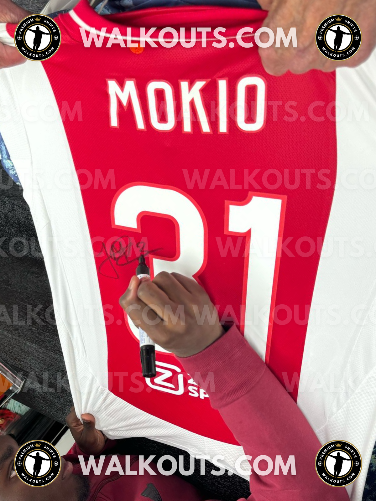 Signature close-up (signing proof) for Jorthy Mokio (AFC Ajax) — 2024-2025 • #25JMO20019631