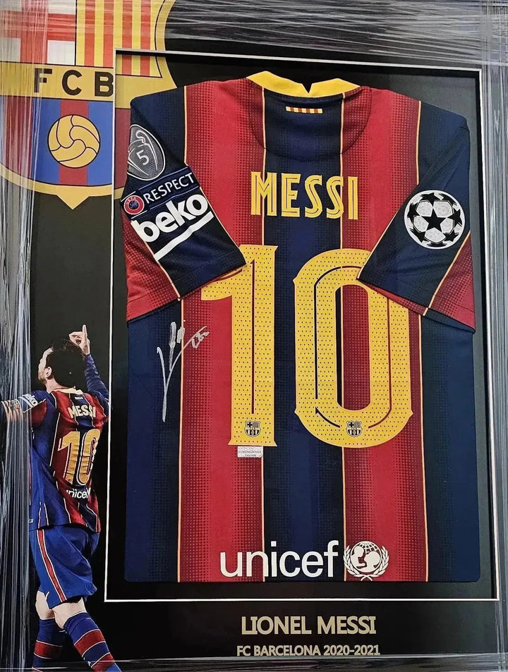 Back view showing No. 10, name &