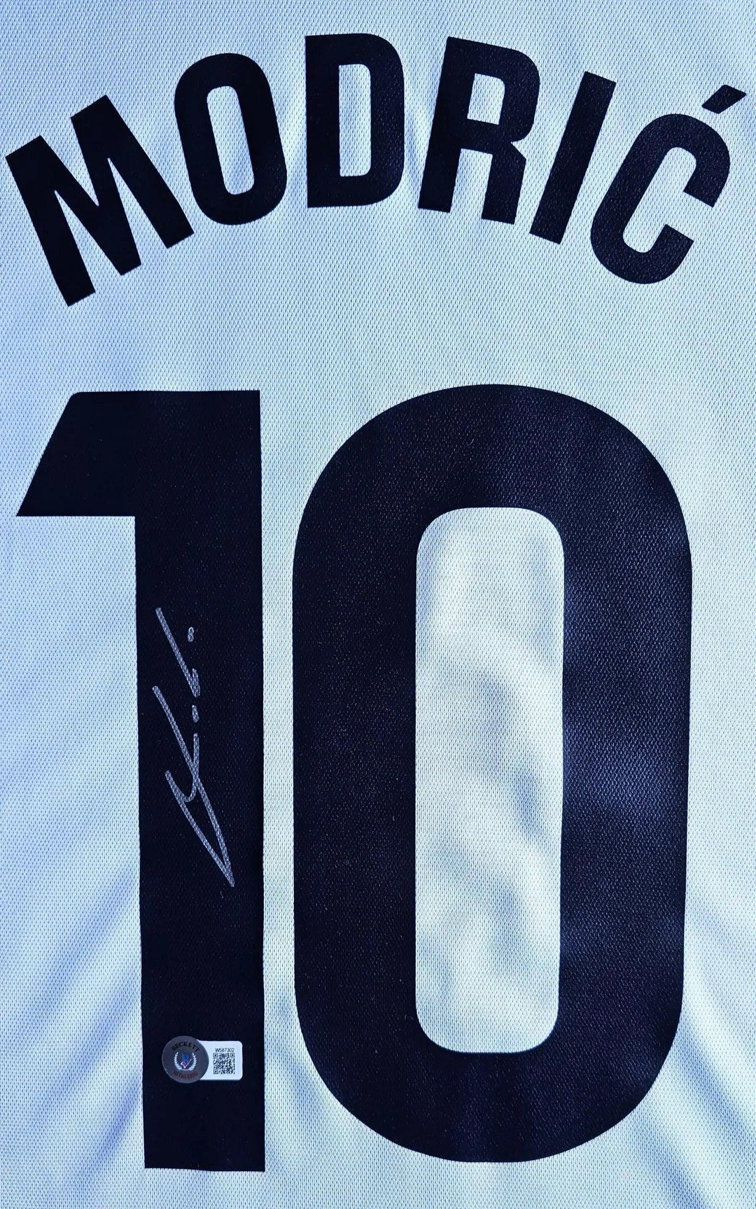 Luka Modric 10 Real Madrid 2023-2024 Home - Signed Football Shirt | Beckett COA - Walkouts