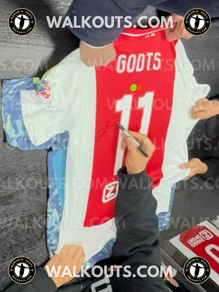Signature close-up (signing proof) for Mika Godts (AFC Ajax) — 2024-2025 • #25MGO20020111