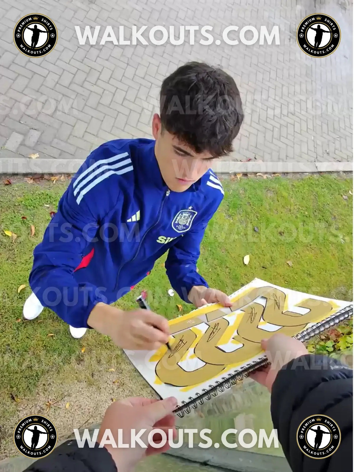 Signing proof photo for Pau Cubarsí (FC Barcelona) — 2024-2025 • #25PCU20021702