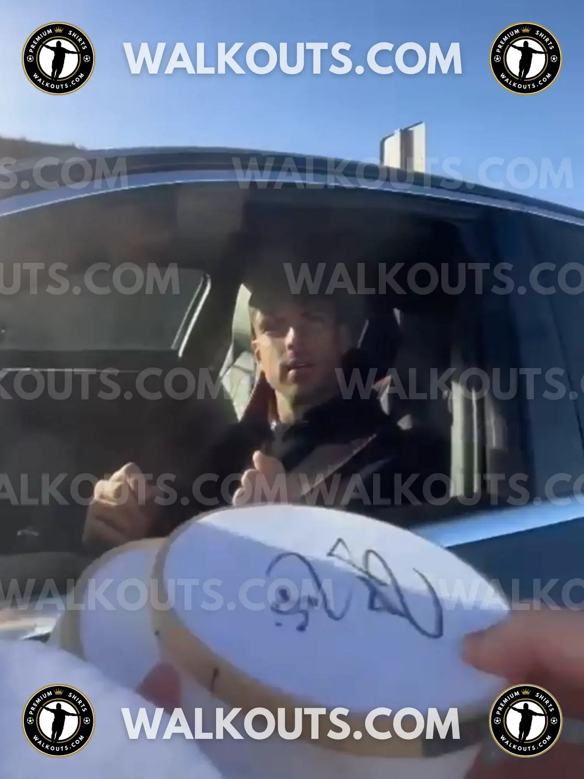Signature close-up (signing proof) for Raúl Asencio (Real Madrid CF) — 2024-2025 • #25RAS20021535