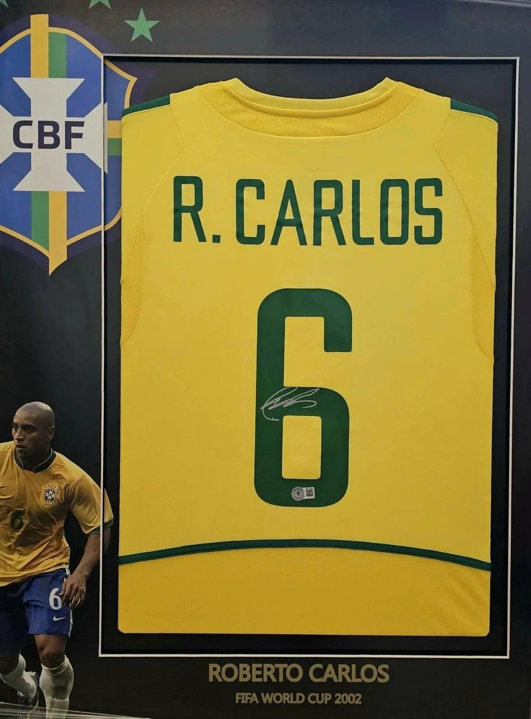 Roberto Carlos 6 Brazil 2002 World Cup - Signed Soccer Shirt | Framed with Museum Glass & Beckett COA - Walkouts