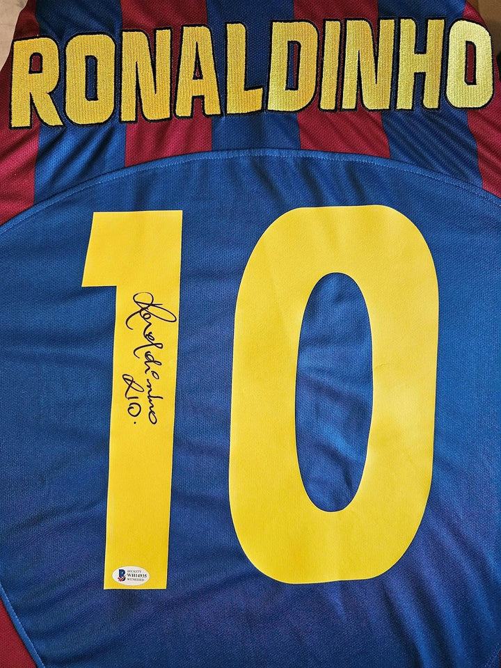 Ronaldinho 10 FC Barcelona 2006 Home - Signed Soccer Shirt | UEFA Champions League Final - Walkouts